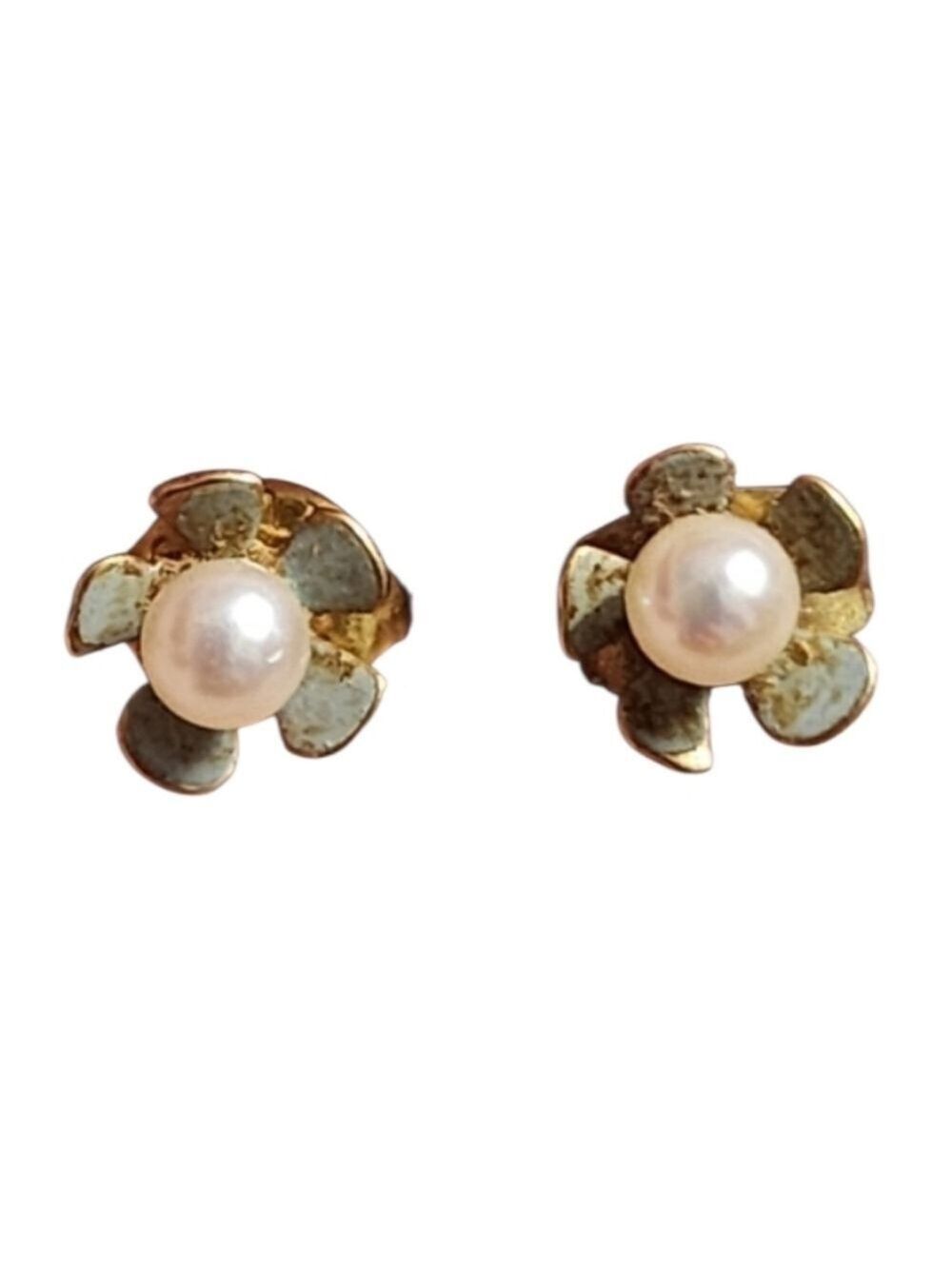 Goldtone and Cream Floral Pearl Earrings